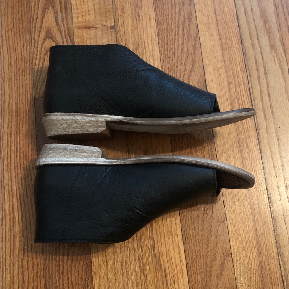 NWOT Free People Mont Blanc Sandals in Black - Picture 3 of 6